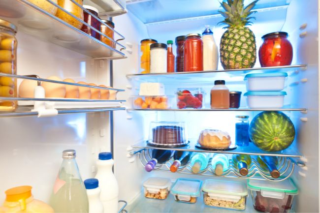 Como organizar a geladeira: dicas práticas e simples